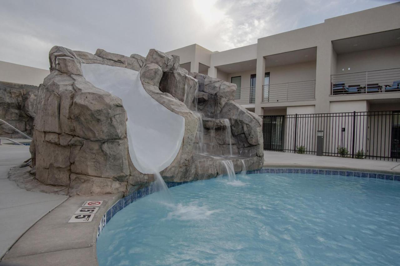 Lofts 13 4-Bedroom Modern Loft Steps From The Pool St. George Exterior photo